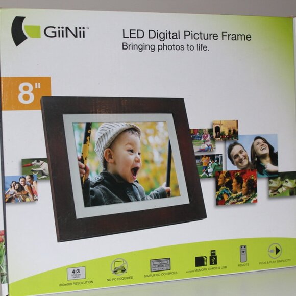 GiiNii 8" Inch Digital Picture Frame New Wooden Modern Style HD 4:3 Smart - Picture 1 of 3